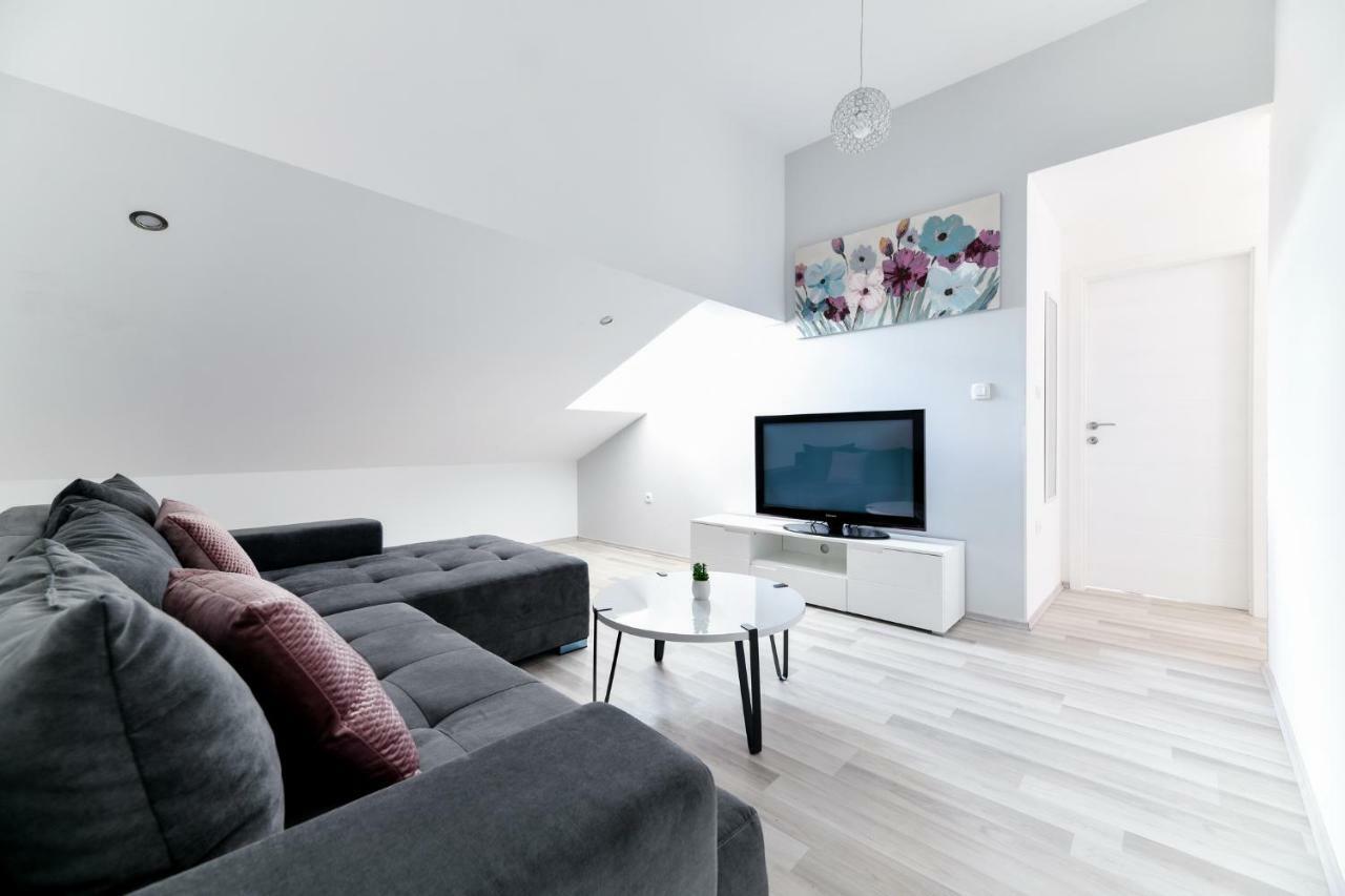 Grey Apartment Old Town Zadar Eksteriør billede