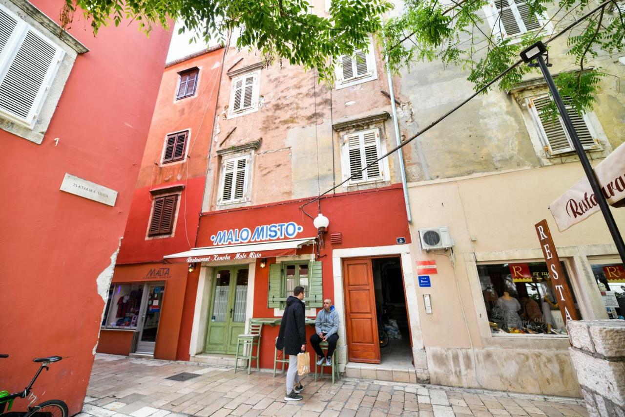 Grey Apartment Old Town Zadar Eksteriør billede